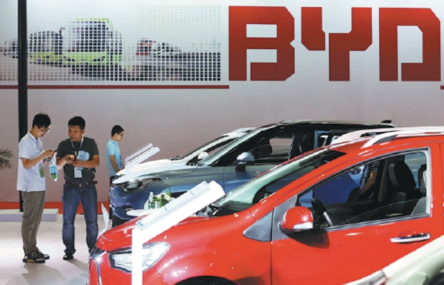 Beijing's new energy vehicle output crosses 100,000 units in H1