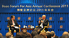 Zhou Wenzhong (L), secretary general of Boao Forum for Asia, has a dialogue with Henry Paulson, former US treasury secretary, during the 2011 annual meeting of the Boao Forum for Asia (BFA) in Boao, south China's Hainan Province, April 15, 2011.