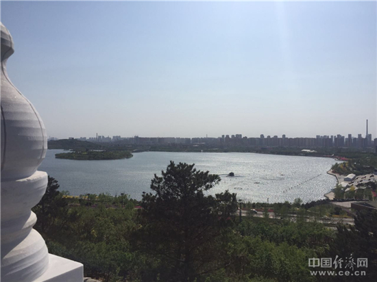 图为唐山世园会园中美景。中国经济网记者 杨淼摄 图为唐山世园会园中美景。中国经济网记者 杨淼摄