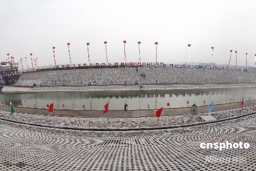 南水北调中线京石段应急供水工程成功通水