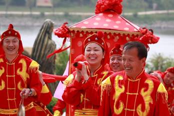 吉林民俗文化:满族婚礼 -- 中国发展门户网