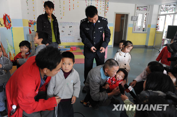 吴东俊 认亲 儿童福利院 10月 警方 公安机关 孩子 贵阳市公安局 拐卖儿童 2009年