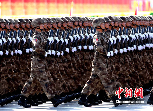 國防白皮書：中國陸軍兵種建設取得重大進展