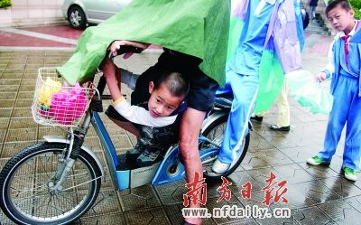 深圳大部分城区6月起禁行电动车 违规者罚200
