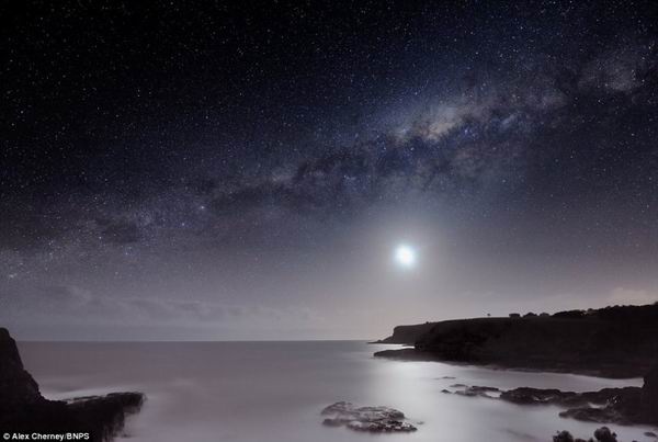 北半球看不见的星空 澳大利亚南部夜空银河(图)