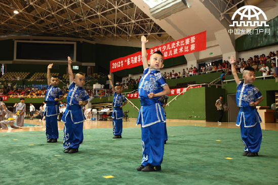 北京市少儿武术比赛暨第九届幼儿武术比赛2012年6月10日上午在北京市石景山体育馆隆重举行