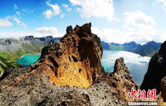 长白山火山被命名为国家地质公园（图）