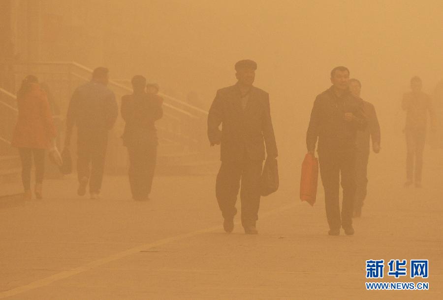 #（社会）（2）新疆哈密遭遇大风沙尘天气