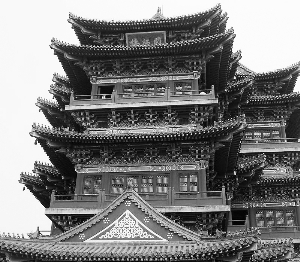 建成于2001年的南京阅江楼只有11岁。