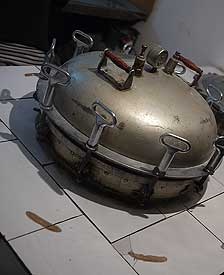 顺着空中飘来的熟悉味道，我慢慢找寻，却听到了不一样的声音。来到拉萨几天，早已适应，如果不是这个声音提醒，已几乎忘了身在高原。其实，高原也不是我们想象中的那么难适应。