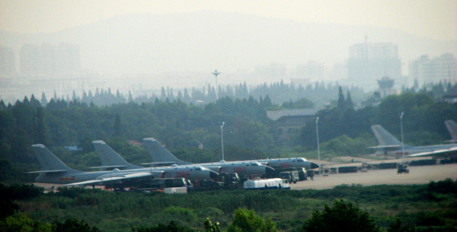 高清：中国轰6K“战神”轰炸机服役 可突袭夏威夷