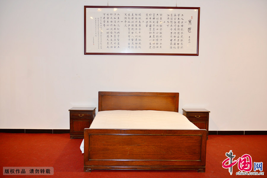 2013年11月22日，“紫檀的奥秘——中国紫檀博物馆馆藏珍品特展”，李瑞环亲手制作的家具成为展会一大亮点。
