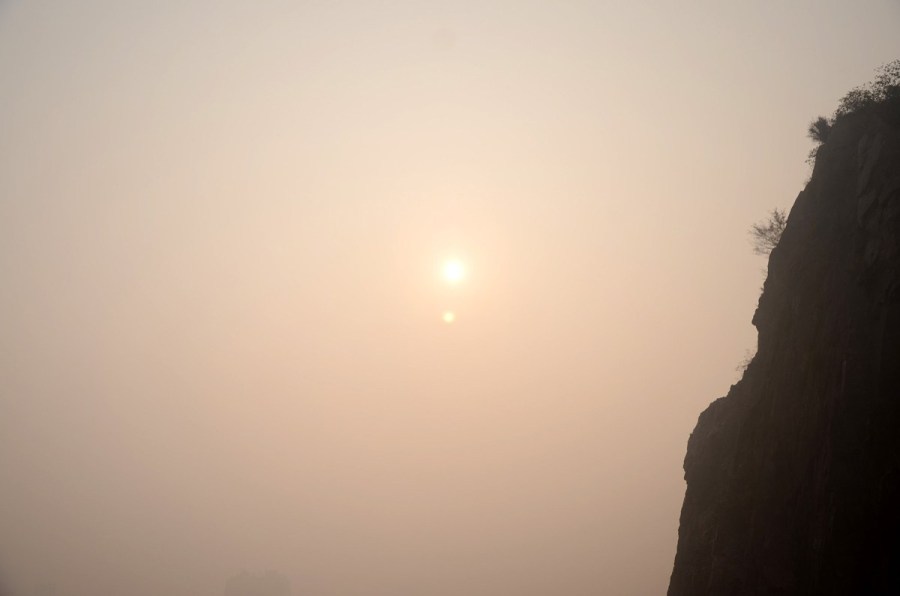 中国104市重污染 京津冀长三角雾霾连成片