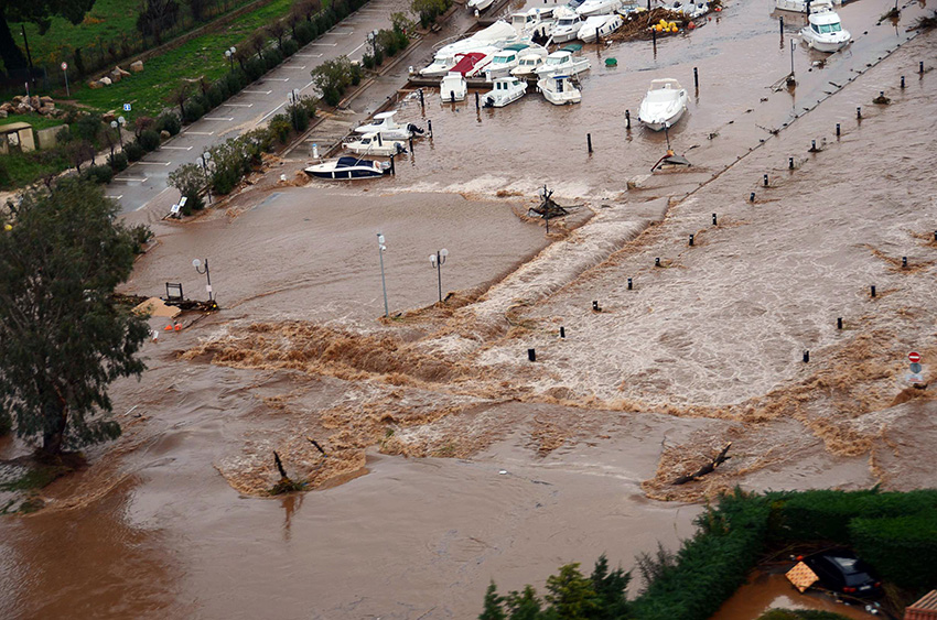 强降雨造成法国东南受灾