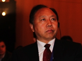 武汉市人民政府常务副市长贾耀斌。