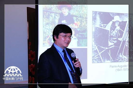 博雅干细胞集团董事长兼首席执行官、北京大学分子医学研究所客座教授许晓椿在第二届世界新兴产业大会高端合作论坛上发表演讲。