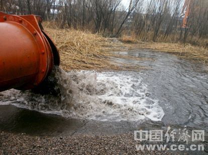 江苏扬州第二发电有限公司黑色污水直排长江
