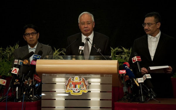 3月24日电马来西亚总理纳吉布24日晚就马航MH370航班发表声明。