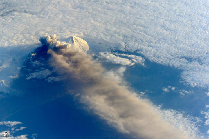 NASA地球观测站评出年度最佳卫星照片