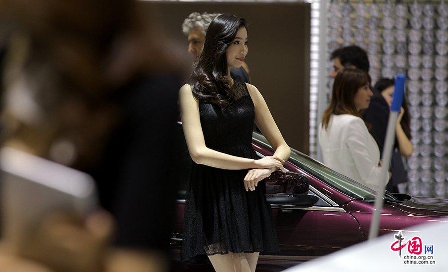 靚模助陣北京車展