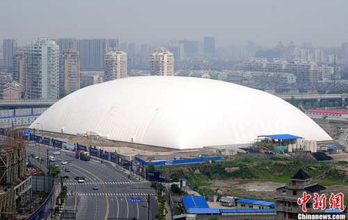 杭州搭2万平米“帐篷”覆盖毒土壤 