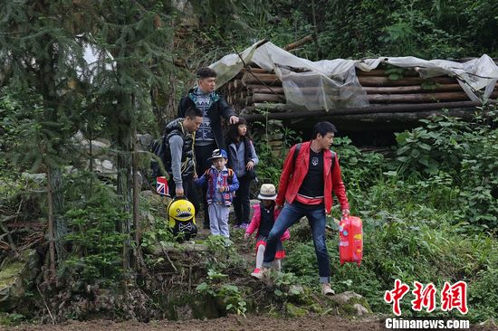 電視節目屢遭質疑:“舌尖2”涉造假產房直播重口味