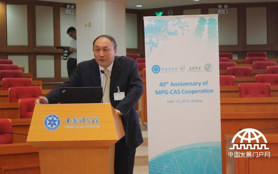 5月13日，中国科学院和德国马普学会科学合作40周年庆祝仪式在京举行。中科院与马普学会的合作被誉为国际科技合作的典范，得到了中德两国科技界的广泛认同。图为国家自然科学基金委主任杨卫。