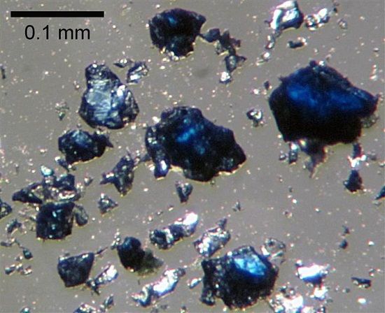 美国的科学家在北美地壳数百公里之下发现了隐藏的水源，它们以类似矿物结晶的方式存在。