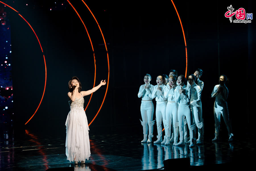 音乐剧《爱上邓丽君》演出画面