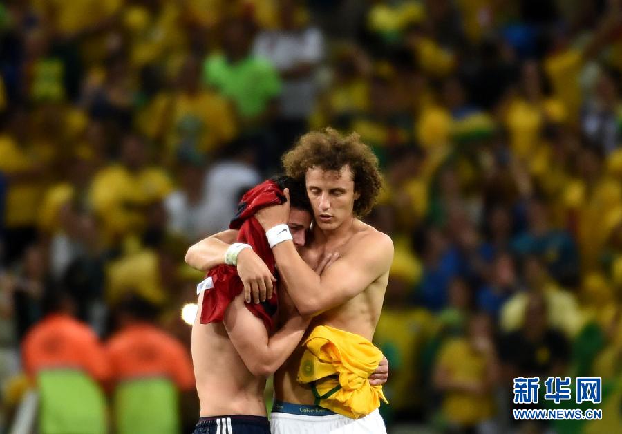 （世界杯）（2）足球——安慰