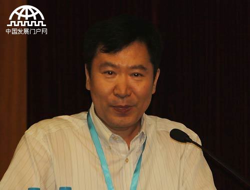 2014年7月4日至6日，中国认知科学学会第一届学术大会在京举行。本届学术大会的主题是“认知科学和脑疾病转化医学”。图为科技部基础研究司曹国英副司长。王振红拍摄