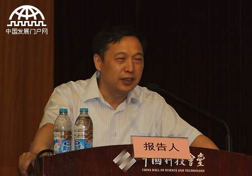 2014年7月4日至6日，中国认知科学学会第一届学术大会在京举行。本届学术大会的主题是“认知科学和脑疾病转化医学”。图为中国科学技术协会学会学术部刘兴平副部长。王振红拍摄