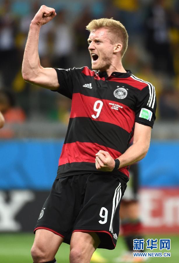 （世界杯·进球时刻）（3）足球——许尔勒为德国队攻入第六球