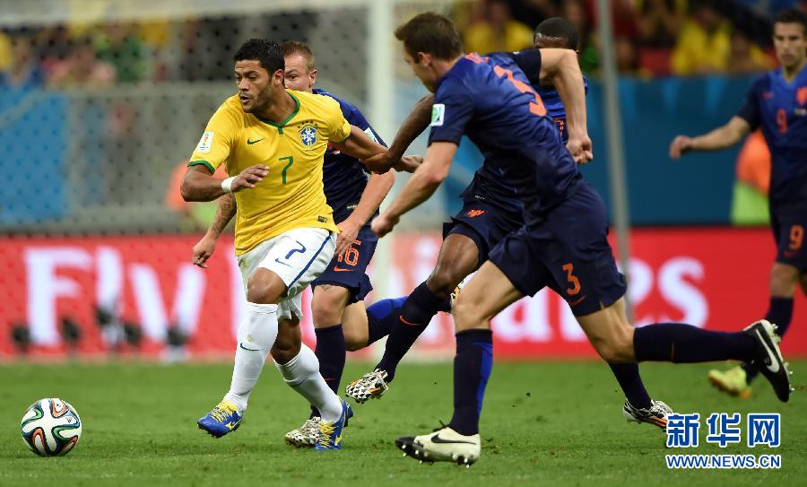 （世界杯）（83）足球——季军争夺战：巴西队对阵荷兰队