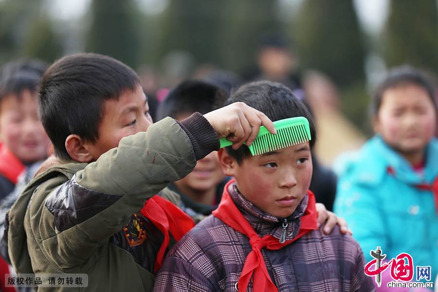 在学习之外，乡村孩子的校园生活多少有些单调。