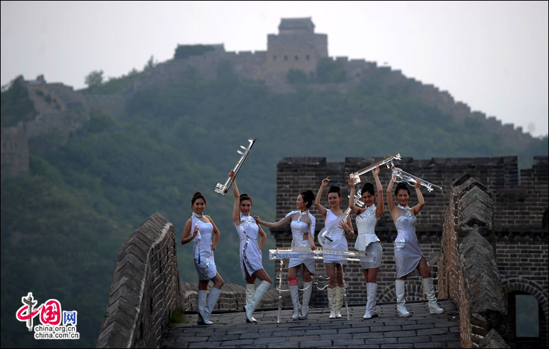 金山嶺長城:女子水晶樂坊演繹國樂經典