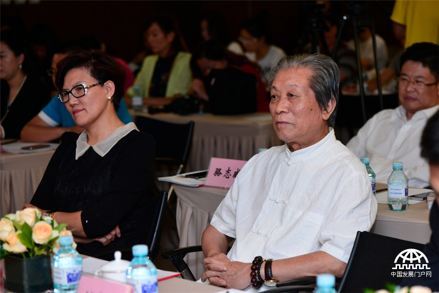 徐悲鸿画院名誉院长、国务院中国知识产权文化大使 缪法宝