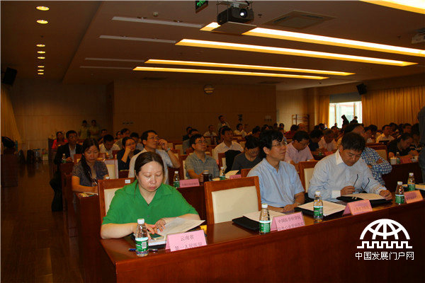 2014年9月12日，中国即时检测与健康监测物联网产业技术创新战略联盟在北京成立，标志着中国即时检测与健康监测迈入“产学研用”携手攻关的时代。王振红摄