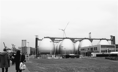 科勃兰霍夫污水处理工厂的“能量蛋”。 