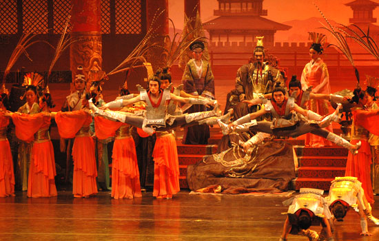 3D舞台剧《兵马俑》将3D电影技术和舞台真人表演融为一体，包含了舞蹈、歌唱、武术等多种表演形式，观众佩戴3D眼镜，便可以置身于真实的故事场景中。