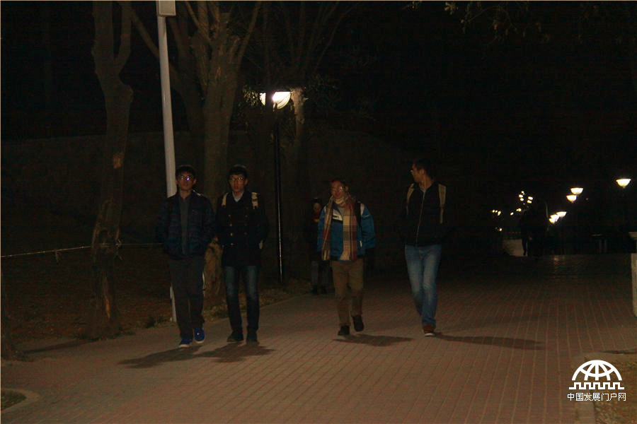 夜探國科大雁棲湖校區寒夜苦讀的學子[組圖]