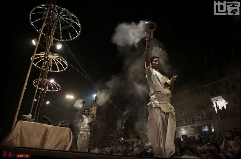 虔诚如斯——恒河祭祀目击记