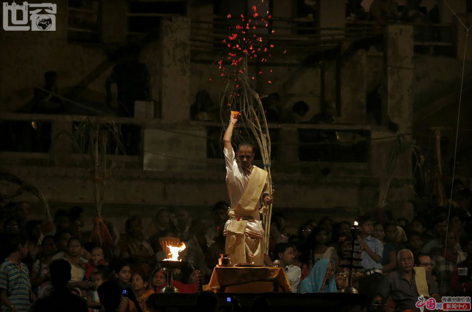 虔诚如斯——恒河祭祀目击记