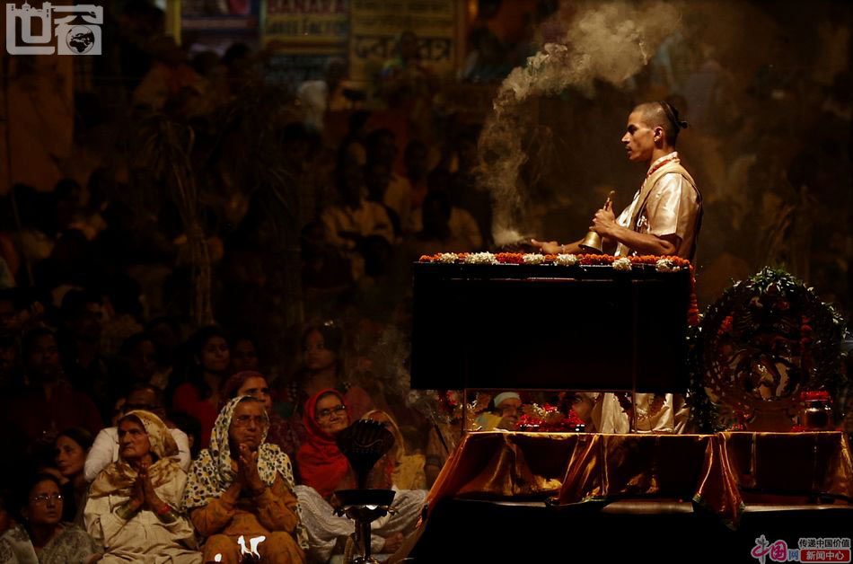 虔诚如斯——恒河祭祀目击记
