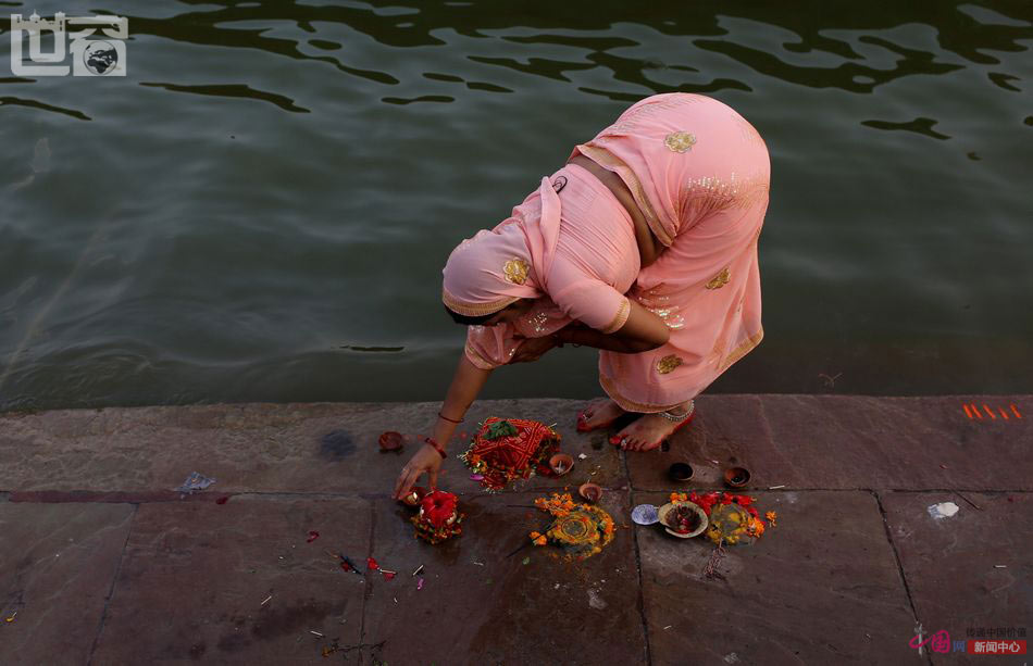 虔诚如斯——恒河祭祀目击记