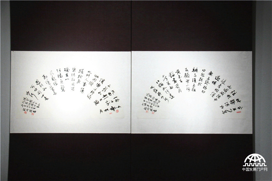 由中国书法家协会、中国美术馆、解放军美术书法研究院、空军政治部宣传部、北京书法家协会主办的“古今咏怀”龙开胜书阮籍·饶宗颐咏怀诗作展于1月8日在中国美术馆举行。