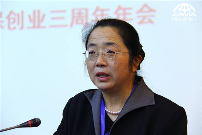 2015年2月7日，“中国健康产业双绿创新联盟首届年会”在山东济南举行，国际融资杂志主编李路阳主持。