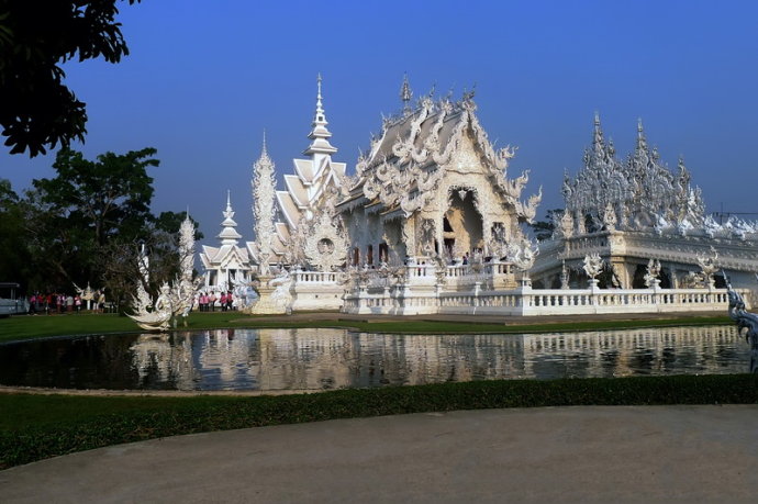 泰国清莱白庙拒接中国游客?
