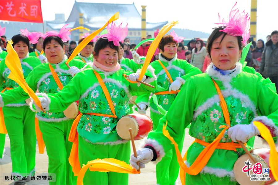 腰鼓表演。中国网图片库 孙凯/摄 腰鼓表演。中国网图片库 孙凯/摄