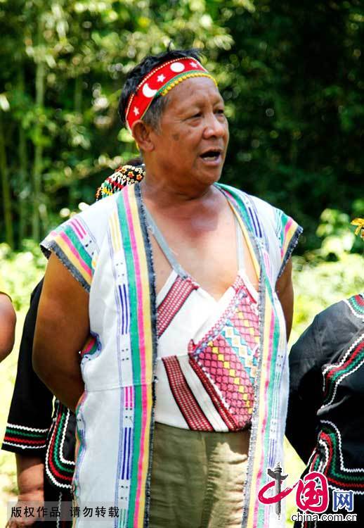 布农族人有着丰富的想象力，在他们的文化体系中小米有灵魂、有五官、可移动，因此对它特别敬重。亦有父粟与子粟之分。父粟有五个耳朵，管理子粟的成长（粟：小米）。